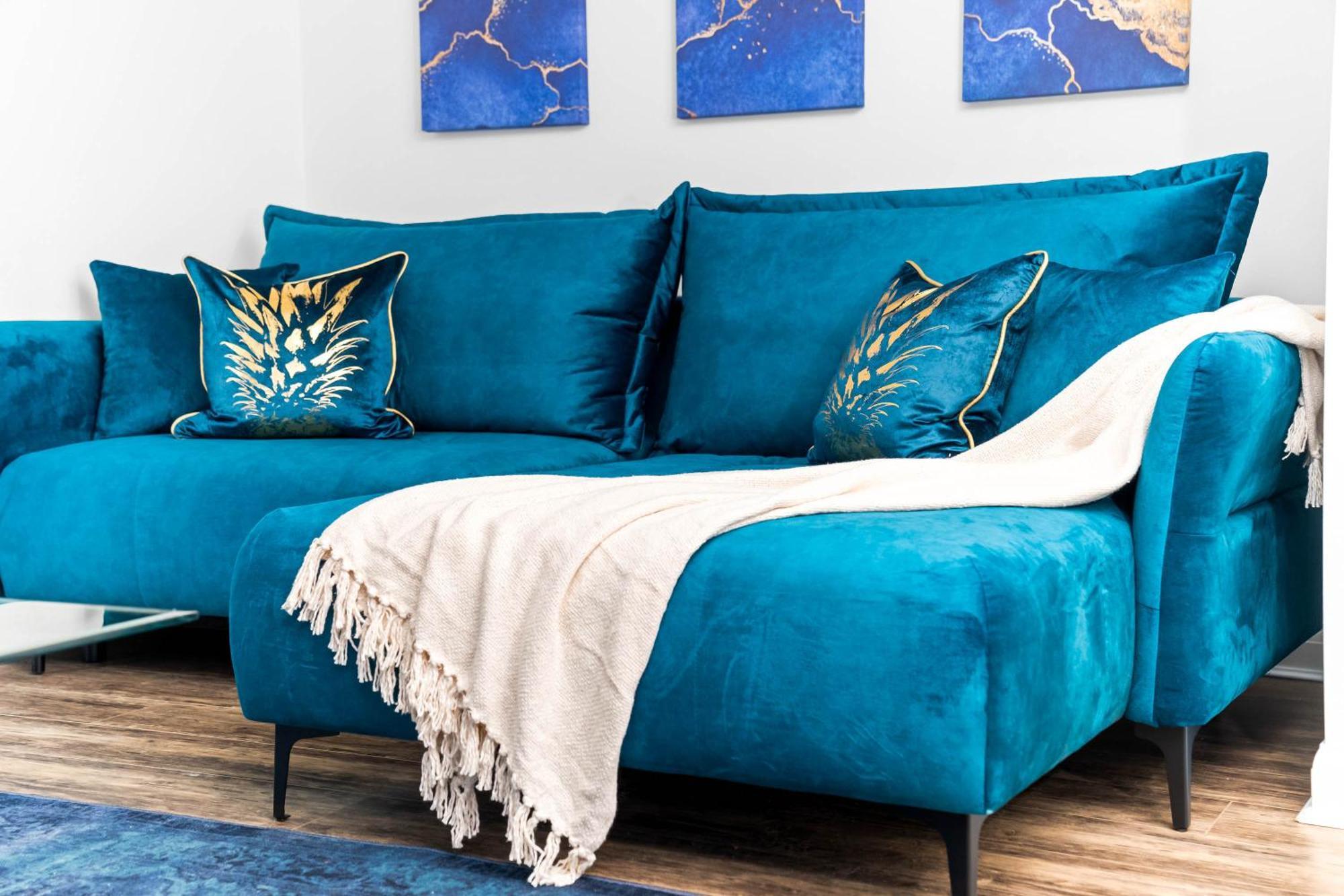 Lavish 3 Bedroom House With Ensuite And Parking By Azura Nights Birmingham Bagian luar foto